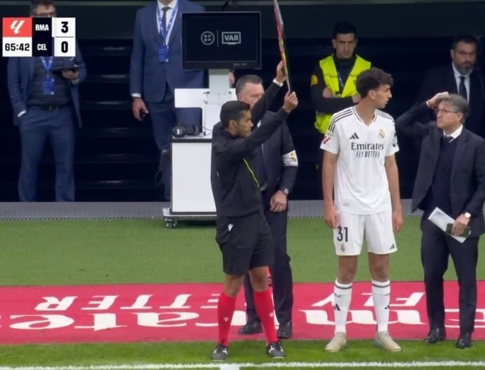 مدافع ريال مدريد الشاب جاكوبو رامون خلال دخوله أمام سيلتا فيغو بالدوري الإسباني - 4 أبريل 2025