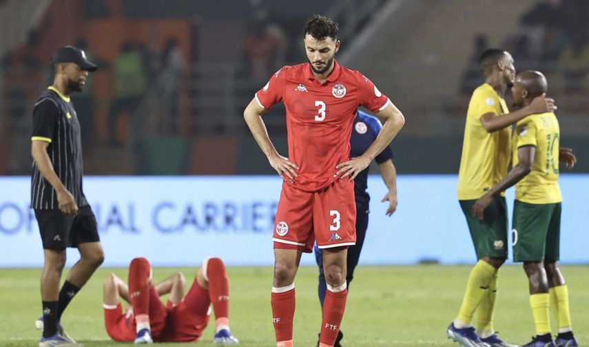 منتصر الطالبي مدافع منتخب تونس حزين على توديع كأس أمم إفريقيا 2023 من الدور الأول