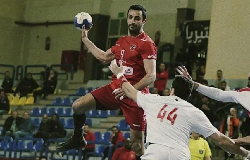 لاعب فريق كرة اليد بالنادي الأهلي إسلام حسن
