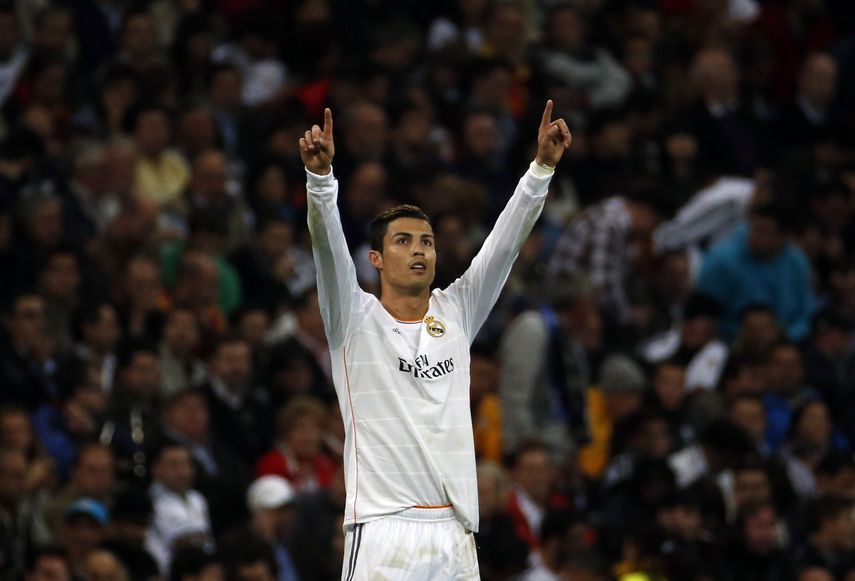 كريستيانو رونالدو لاعب ريال مدريد يحتفل بعد التسجيل في مرمى يوفنتوس - 23 أكتوبر 2013