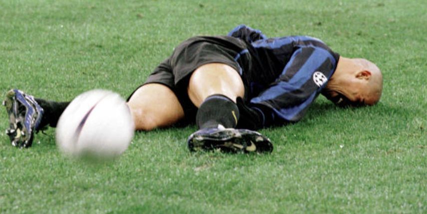 اصابة رونالدو البرازيلي مع انتر ميلان عام 1999
