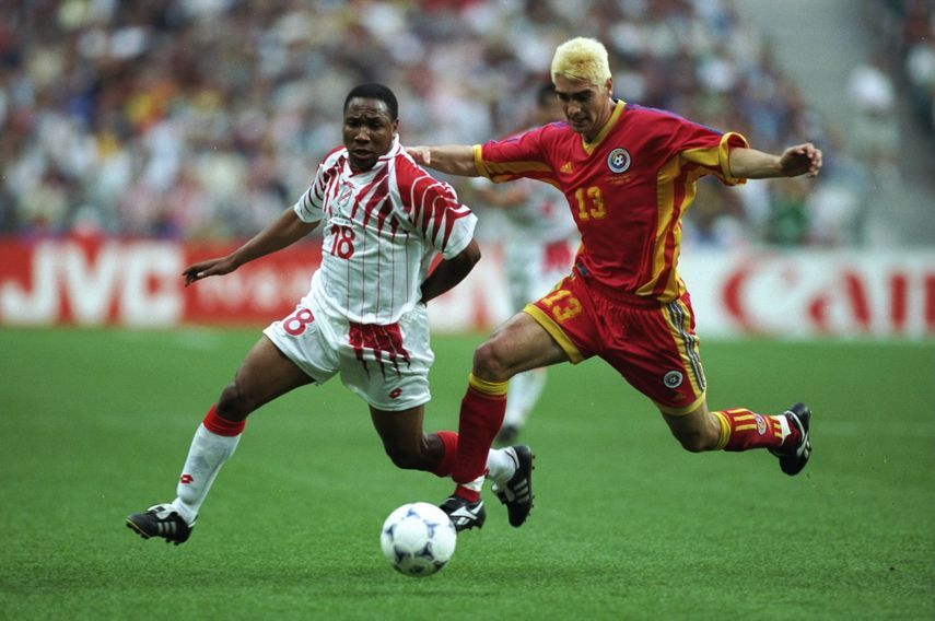 من لقاء تونس ورومانيا في كأس العالم فرنسا 1998