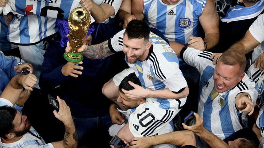 احتفالات الأرجنتين بكأس العالم 2022 ميسي وأجويرو