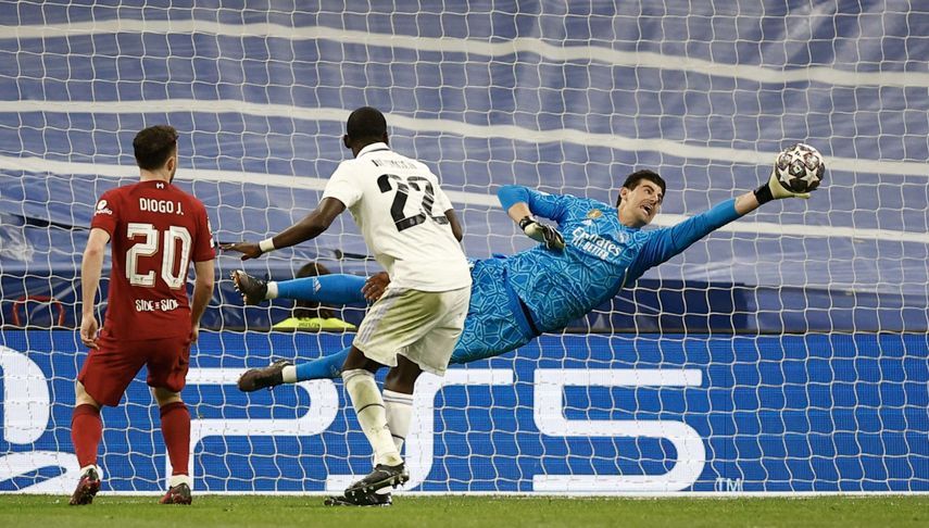 تيبو كورتوا ينقذ تسديدة نونيز مباراة ريال مدريد وليفربول إياب دوري أبطال أوروبا 2023