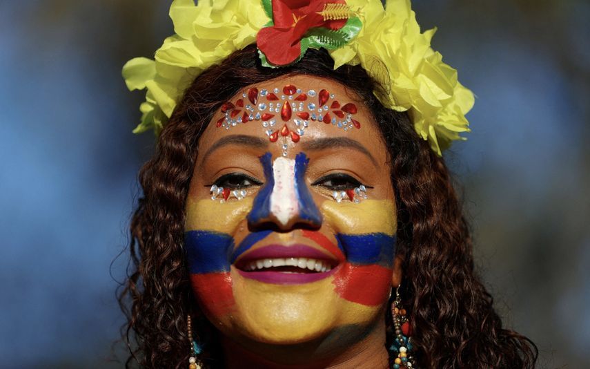 مشجعة منتخب سيدات كولومبيا في مونديال 2023