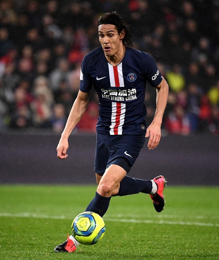 مهاجم باريس سان جيرمان إدينسون كافاني - AFP