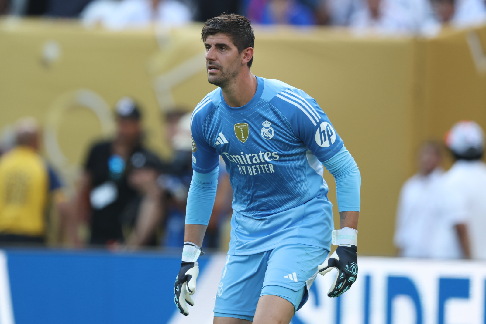 حارس مرمى ريال مدريد تيبو كورتوا خلال مواجهة باريس سان جيرمان في نصف نهائي كأس العالم للأندية - 9 يوليو 2025