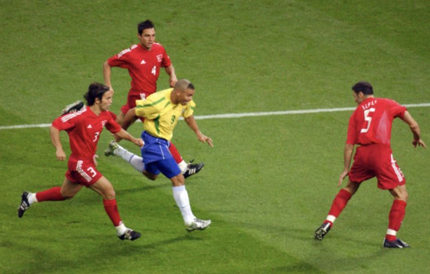 هدف رونالدو في مباراة البرازيل وتركيا في كأس العالم 2002