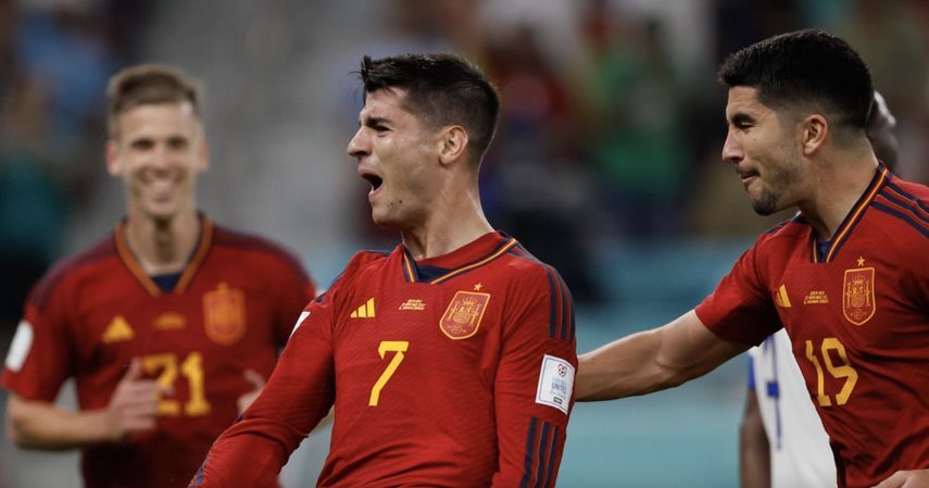 ألفارو موراتا يسجل الهدف السابع لإسبانيا أمام كوستاريكا ليحقق أكبر فوز في تاريخ لاروخا ببطولة كأس العالم