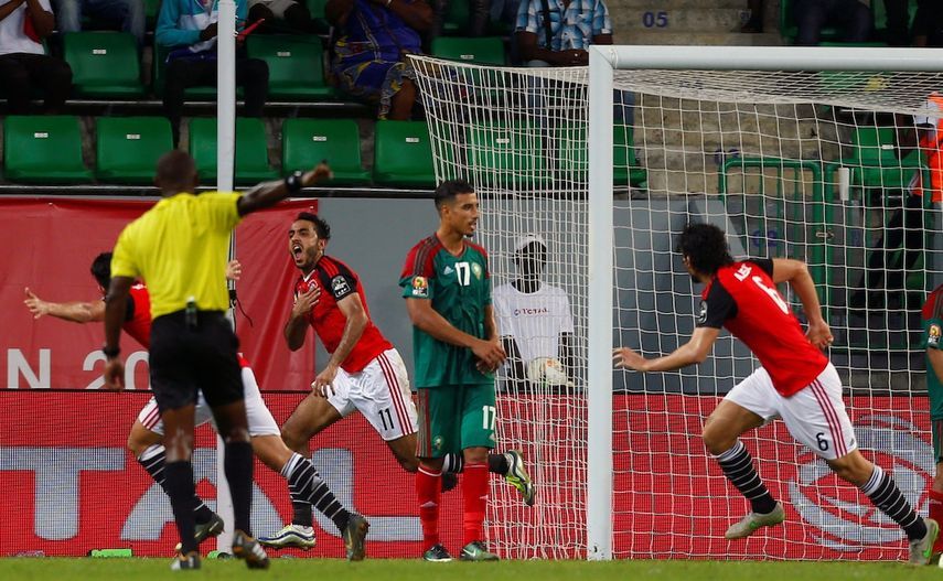 كهربا يحتفل بهدفه في مرمى المغرب في كأس إفريقيا 2017 - REUTERS