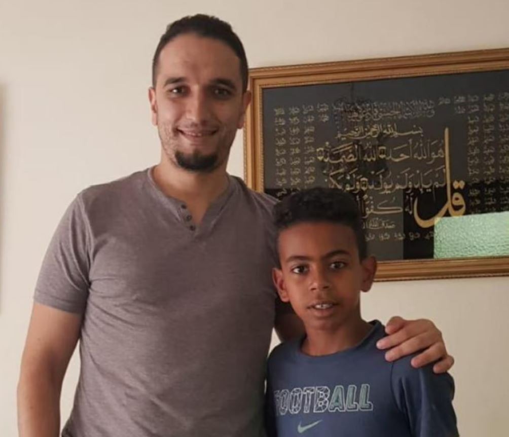 لامين يامال رئيس شبكة الكشافين عن اللاعبين المغاربة في أوروبا رفقة لامين يامال