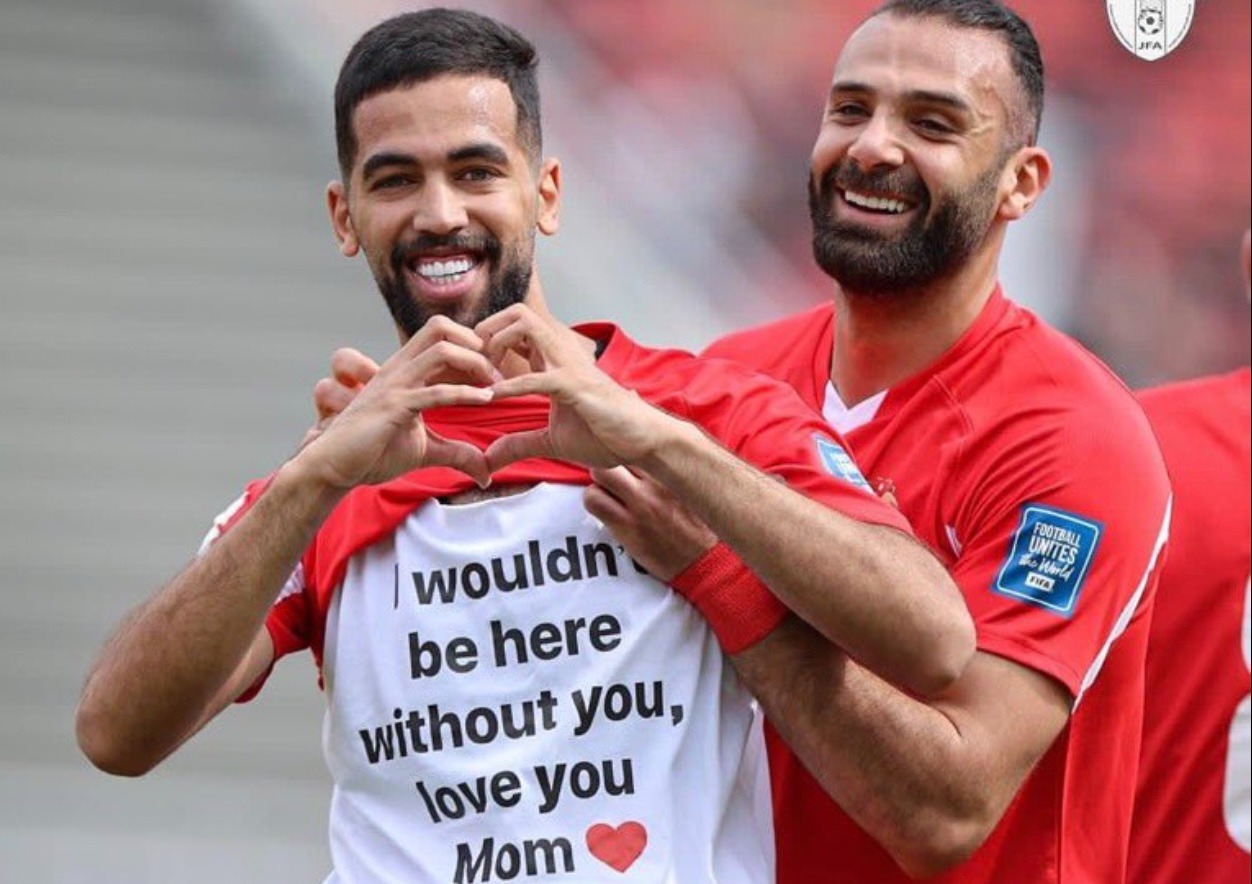 الأردني علي علوان يهدي هدفه أمام باكستان إلى والدته بمناسبة عيد الأم