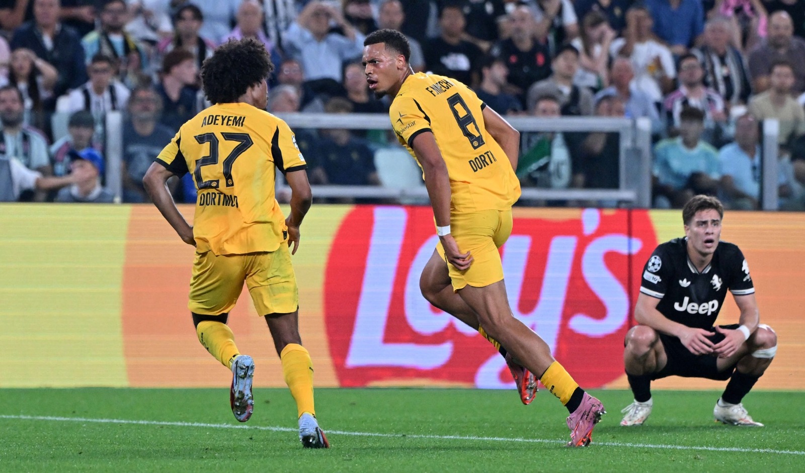 فليكس نيمتشا يحتفل بهدفه في مباراة يوفنتوس وبوروسيا دورتموند بدوري أبطال أوروبا 16 سبتمبر 2025