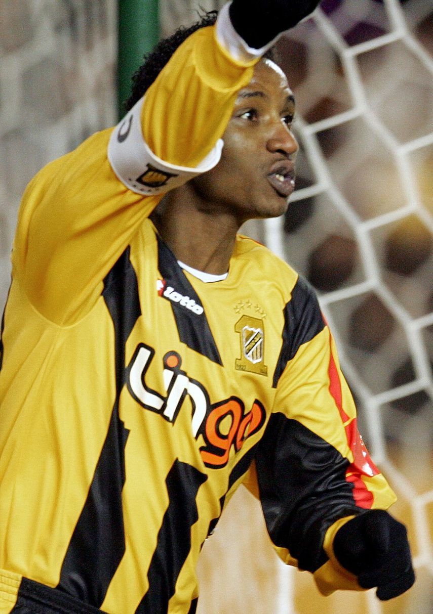 لاعب إتحاد جدة سابقا محمد نور - AFP