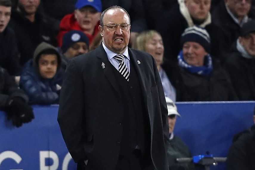 المدرب الإسباني رافاييل بينيتيث خلال مباراة الدوري الإنجليزي الممتاز بين ليستر سيتي ونيوكاسل يونايتد في 12 أبريل 2019 - AFP