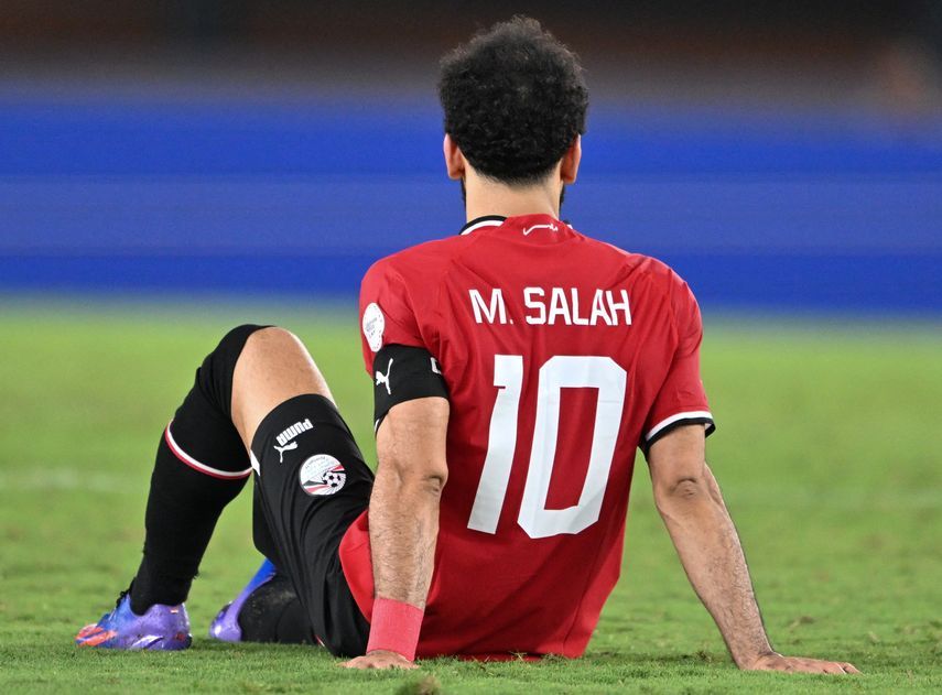 محمد صلاح قائد منتخب مصر بعد إصابته أمام غانا في كأس أمم إفريقيا - 18 يناير 2024