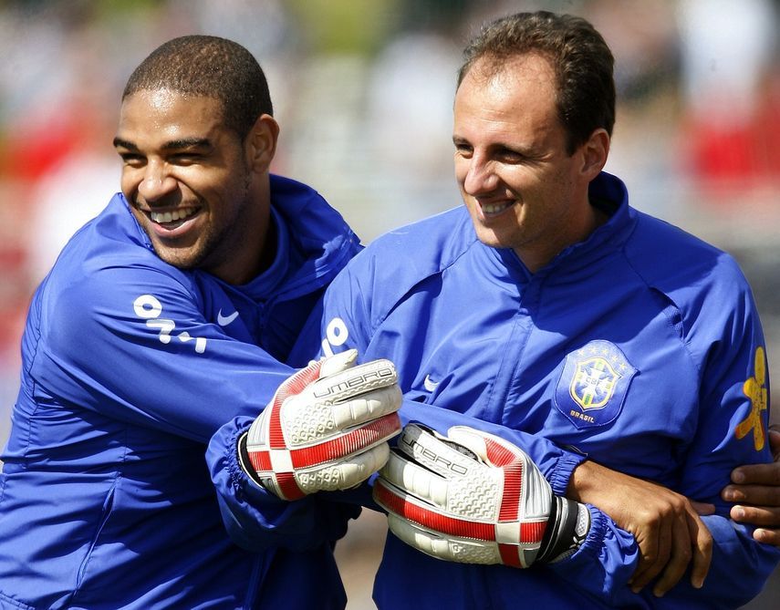 روجيريو سيني رفقة أدريانو في تدريبات البرازيل بمونديال 2006 - AFP