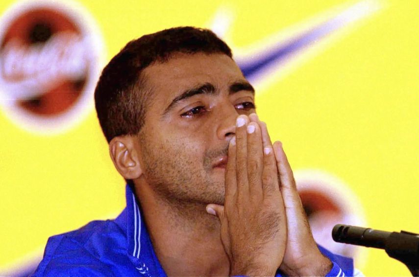 بكاء روماريو على ضياع فرصة مشاركته في كأس العالم 1998 بسبب الاصابة