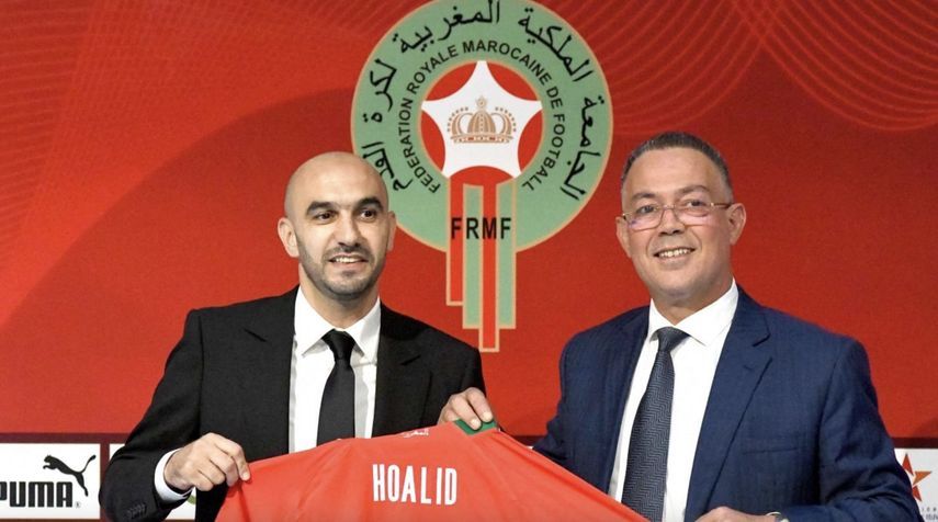 رئيس الاتحاد المغربي فوزي لقجع مع وليد الركراكي