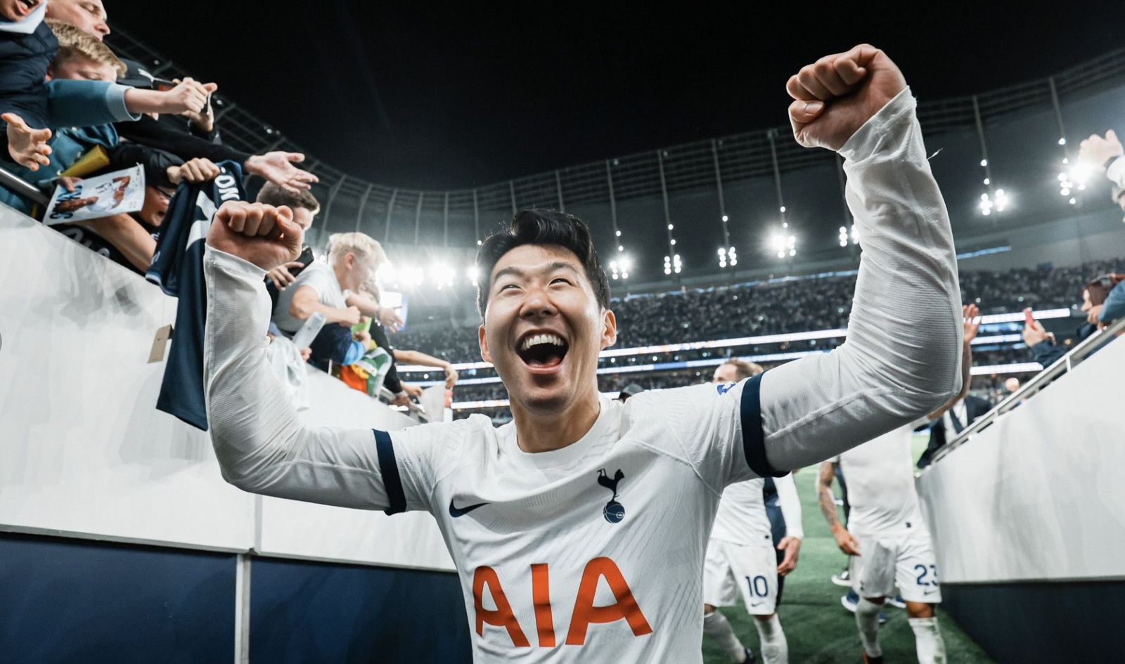 فرحة الكوري الجنوبي سون هيونغ مين بفوز توتنهام على ليفربول لأول مرة منذ 6 سنوات 30-9-2023