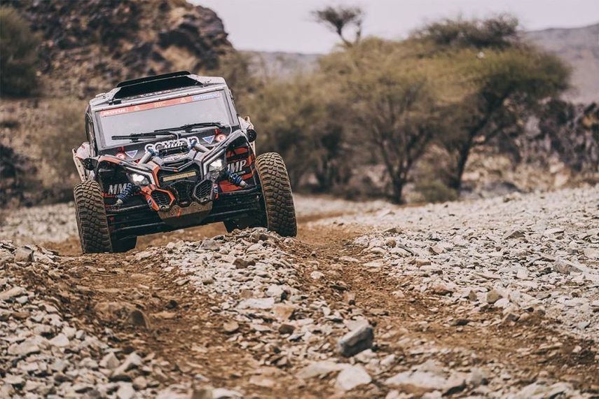 من سباق رالي داكار السعودية في نسخته الرابعة 