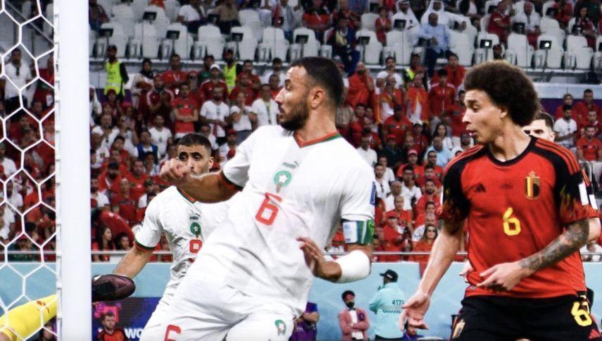 احتساب هدف المغرب الأول في كأس العالم 2022 باسم المدافع رومان سايس أمام بلجيكا