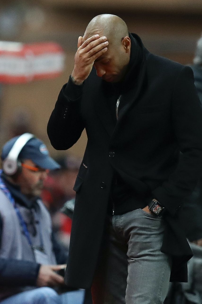 تيري هنري بعد إحدى الهزائم رفقة موناكو - AFP
