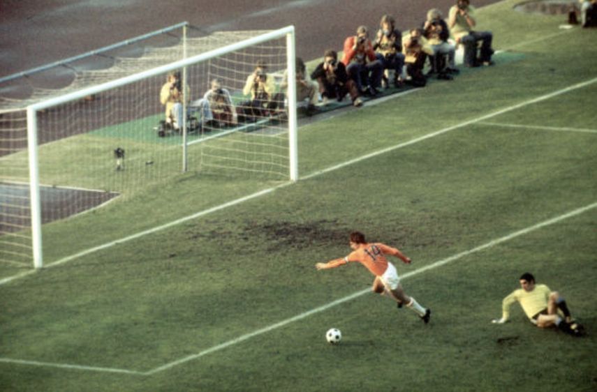 هدف كرويف في مرمى الأرجنتين بمونديال 1974
