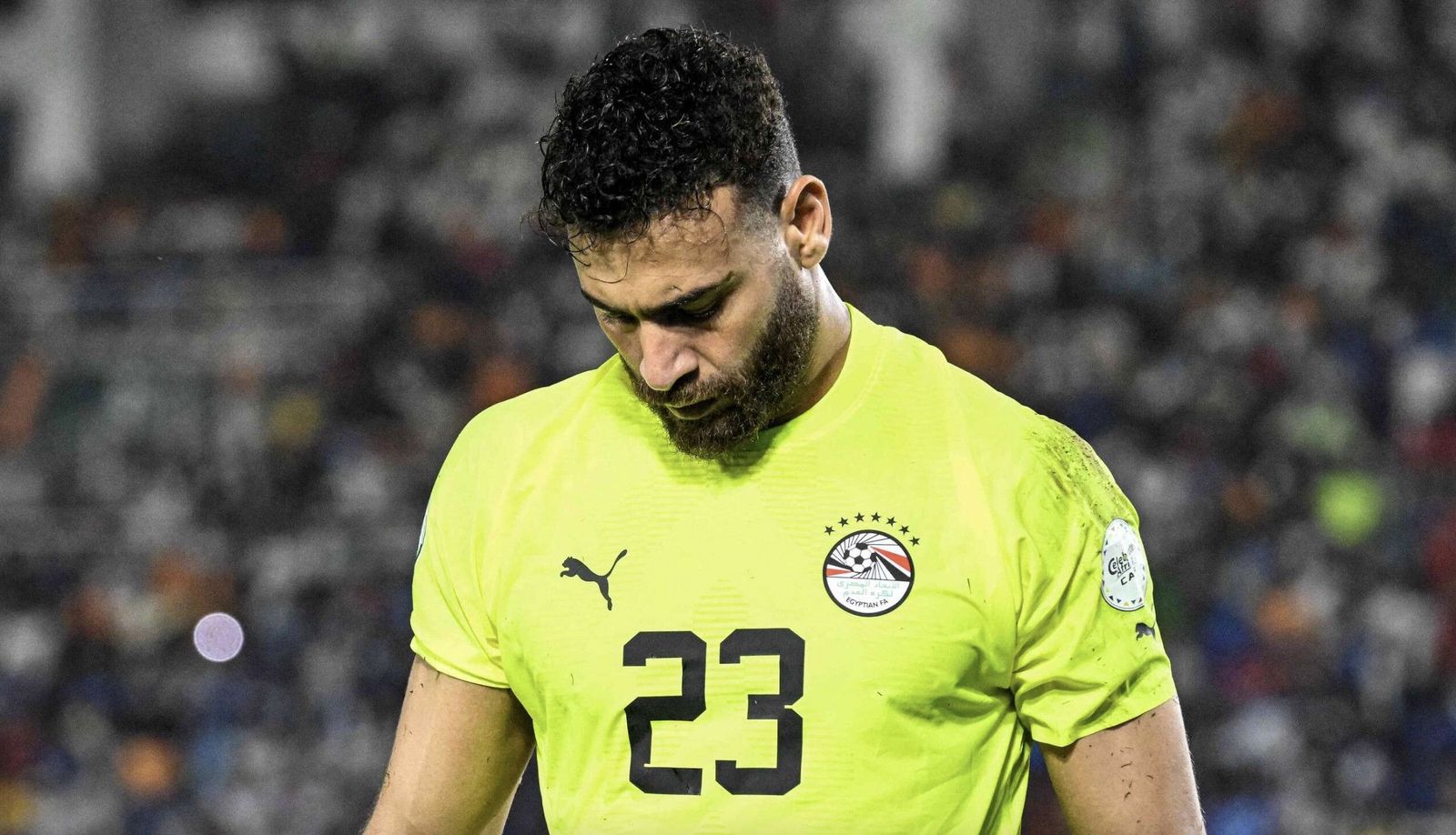 حارس مرمى منتخب مصر محمد أبو جبل بعد خيبة أمل كأس أمم إفريقيا 2023 في كوت ديفوار
