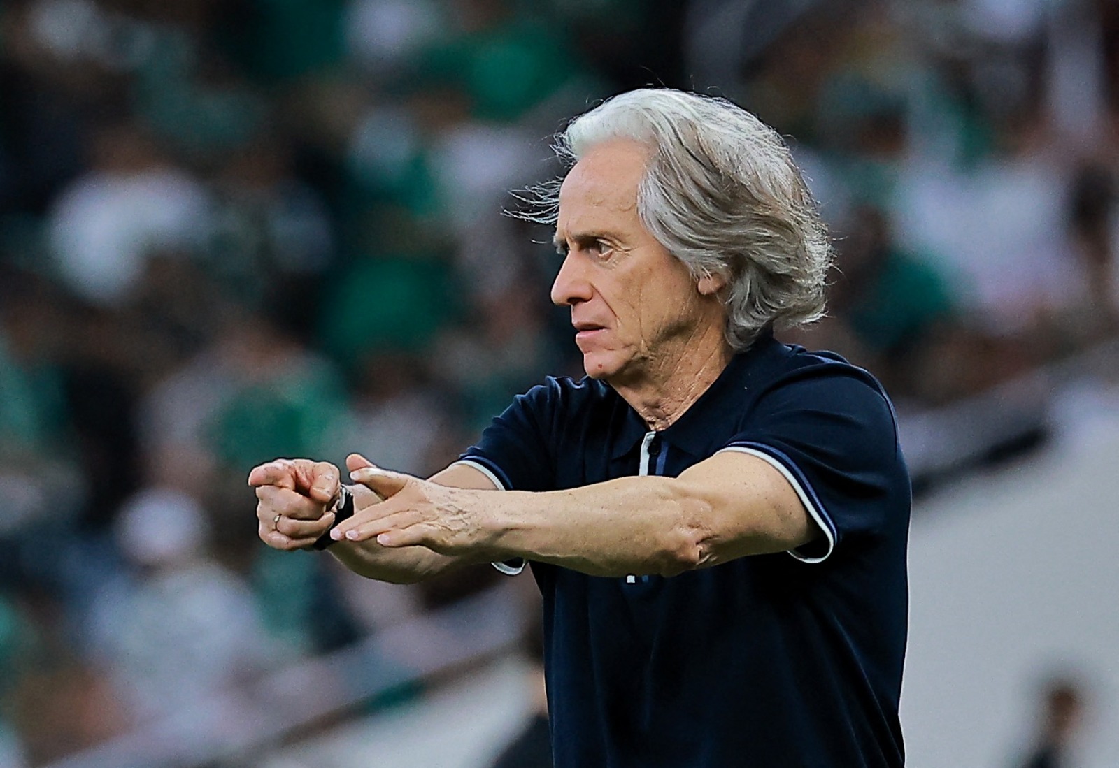 المدرب البرتغالي جورجي جيسوس خلال مباراة فريقه السابق الهلال السعودي ضد الأهلي في دوري أبطال آسيا - 29 إبريل 2025