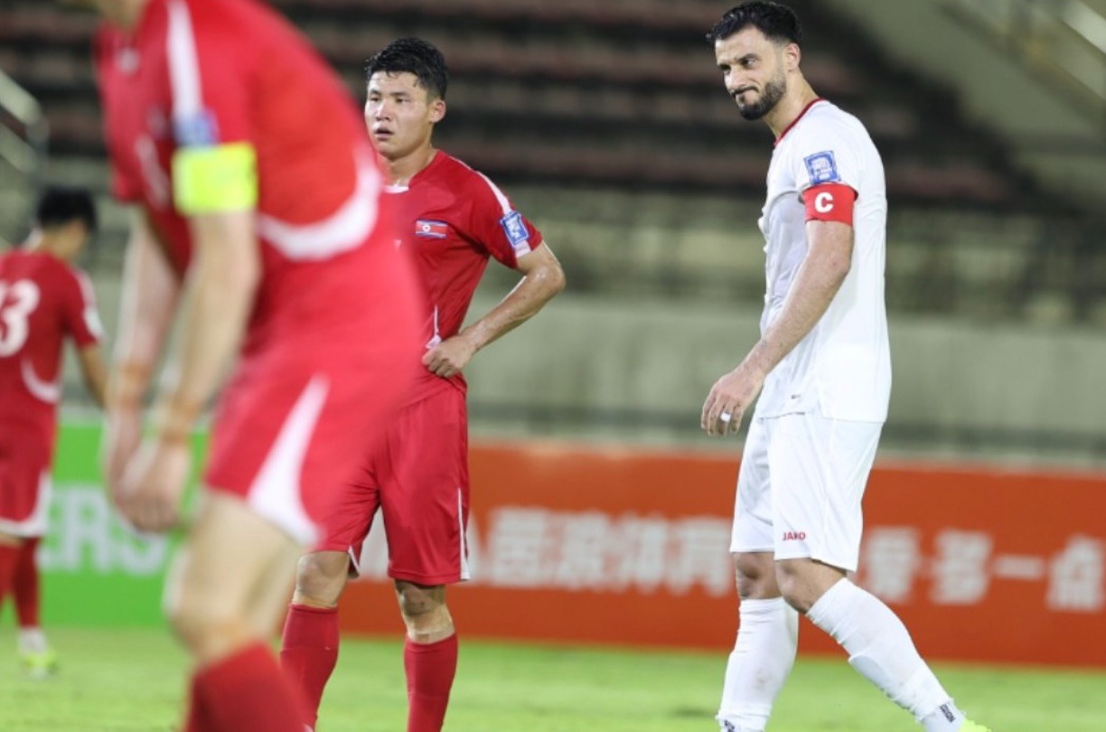 عمر السومة يتحسر على خسارة سوريا من كوريا الشمالية في تصفيات كأس العالم 2026