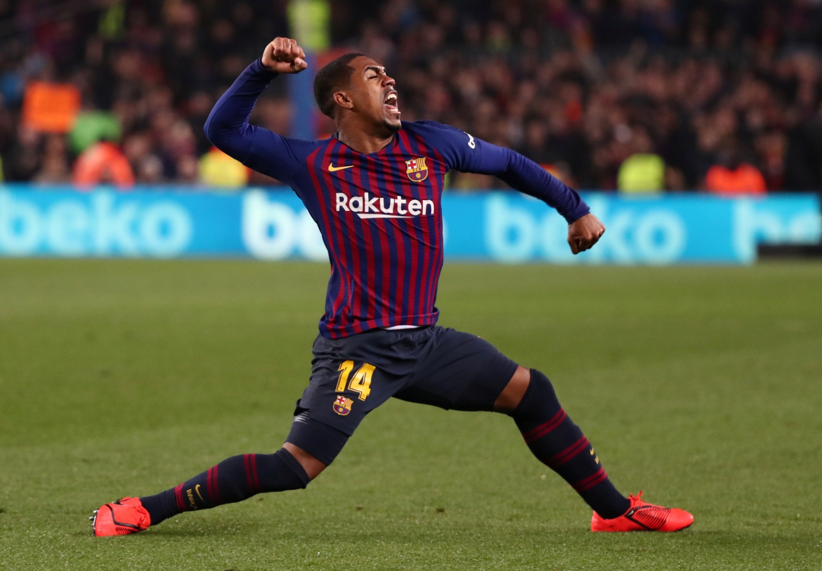 لاعب برشلونة مالكوم يحتفل بتسجيل أول أهداف فريقه في مرمى ريال مدريد في نصف نهائي كأس ملك إسبانيا - 6 فبراير 2019