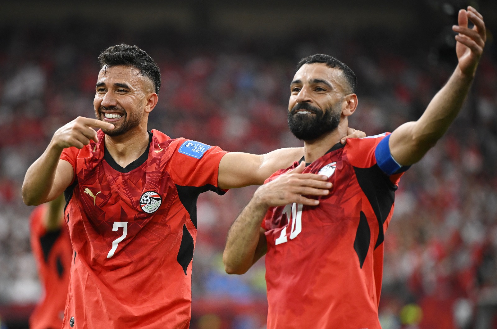 محمود تريزيجيه يحتفل بهدفه مع محمد صلاح خلال مباراة مصر ونيوزيلندا بكأس العالم – 22 يونيو 2026